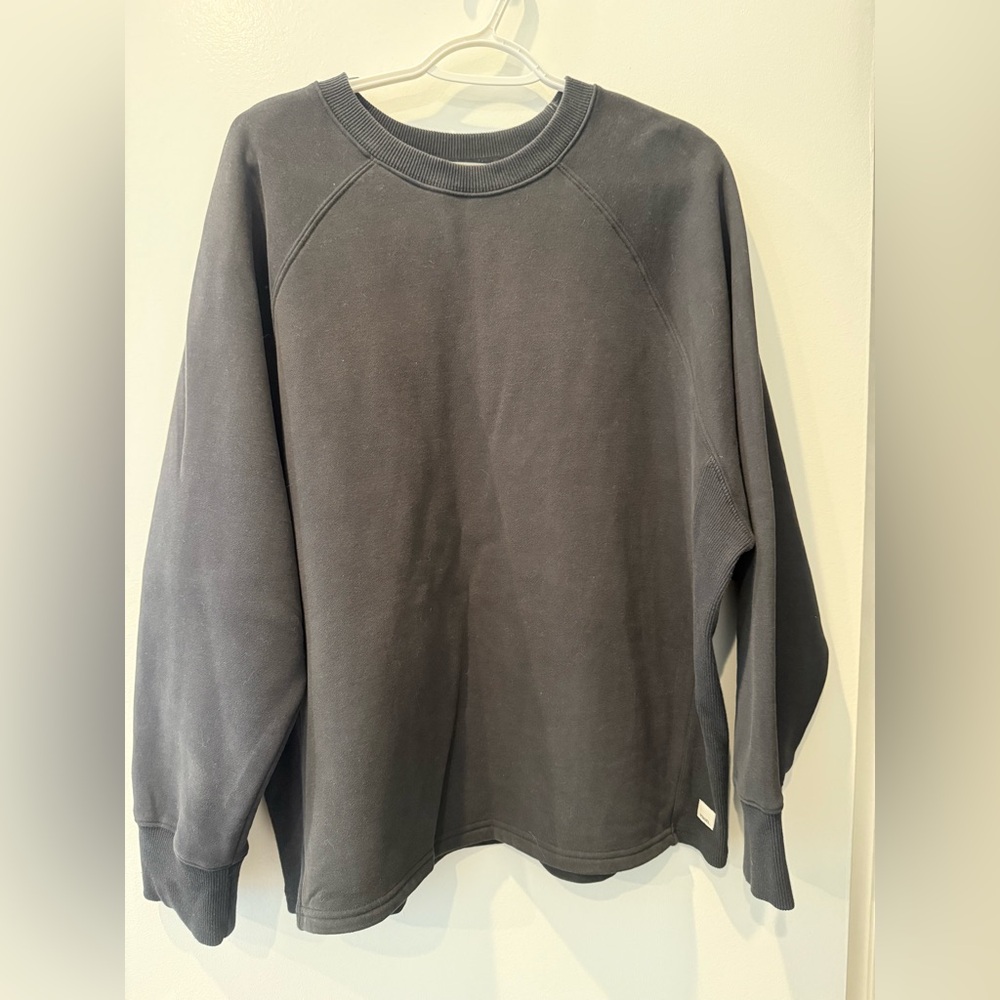 Vuori Women’s Oversized Restore Sweatshirt crewneck, oversized.